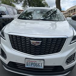 Avis Rent A Car - Cadillac xT5 400