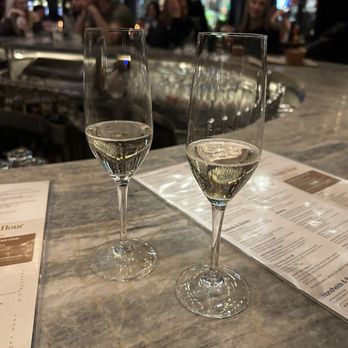 JOEY King St - Wine Bars Near Me - Toronto, Ontario