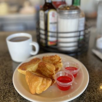 Liliha Bakery - Grilled Butter Roll & Jelly - Bakeries Near Me - Honolulu, Hawaii