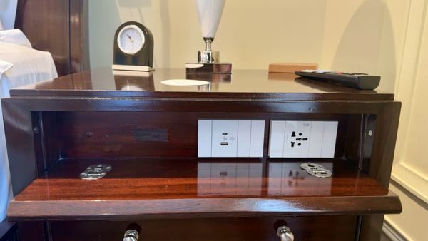 Raffles Makati by null