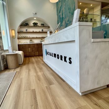 Facialworks - Day Spas Near Me - El Segundo, California