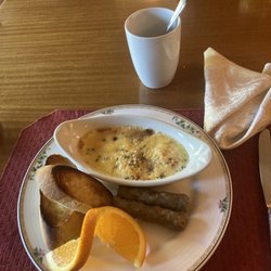 Ivy Lodge Bed and Breakfast - Eggs and cheese!