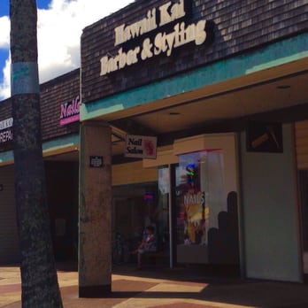 Hawaii-Kai Barber & Styling - Hawaii Kai Barber! Ask for Sunan AKA: Susan. She's very friendly and most importantly, excellent at styling hair. - Barbers Near Me - Honolulu, Hawaii Hawaii-Kai Barber & Styling - Hawaii Kai Barber! Ask for Sunan AKA: Susan. She's very friendly and most importantly, excellent at styling hair. - Barbers Near Me - Honolulu, Hawaii