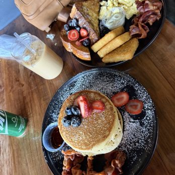 Cabra Tostá - Pancakes, and the sweet and salty platter!!! - Sandwiches Near Me - Mayaguez, Puerto Rico