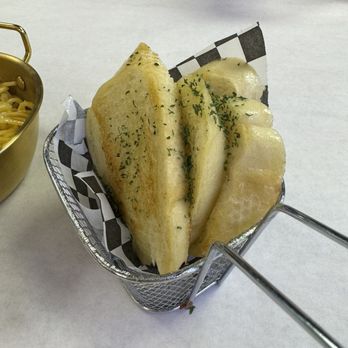 Wow the crab - Garlic Bread - Cajun/Creole Near Me - Portland, Oregon