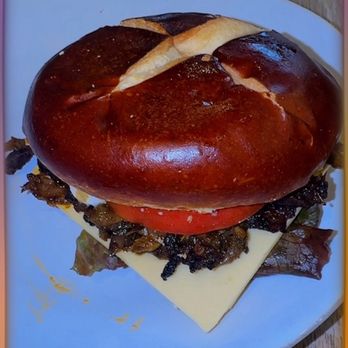 Aunts et Uncles - Mushroom sandwich - Vegan Near Me - Brooklyn, New York