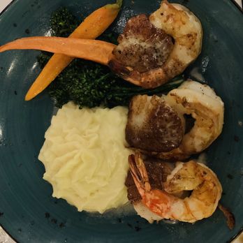 Mitch's on El Paseo - Seafood Near Me - Palm Desert, California