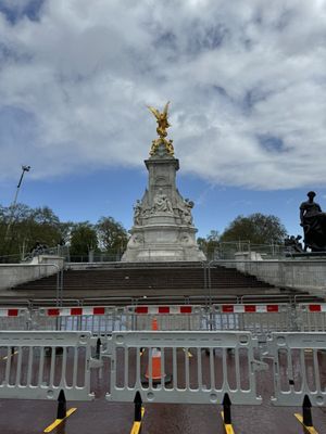 Queen Victoria Memorial by null