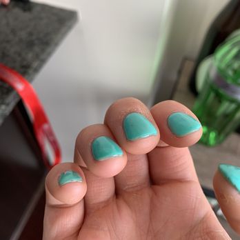Stanley Nails Spa - Poorly done gel-shellac manicure - Waxing Near Me - Burnaby, British Columbia