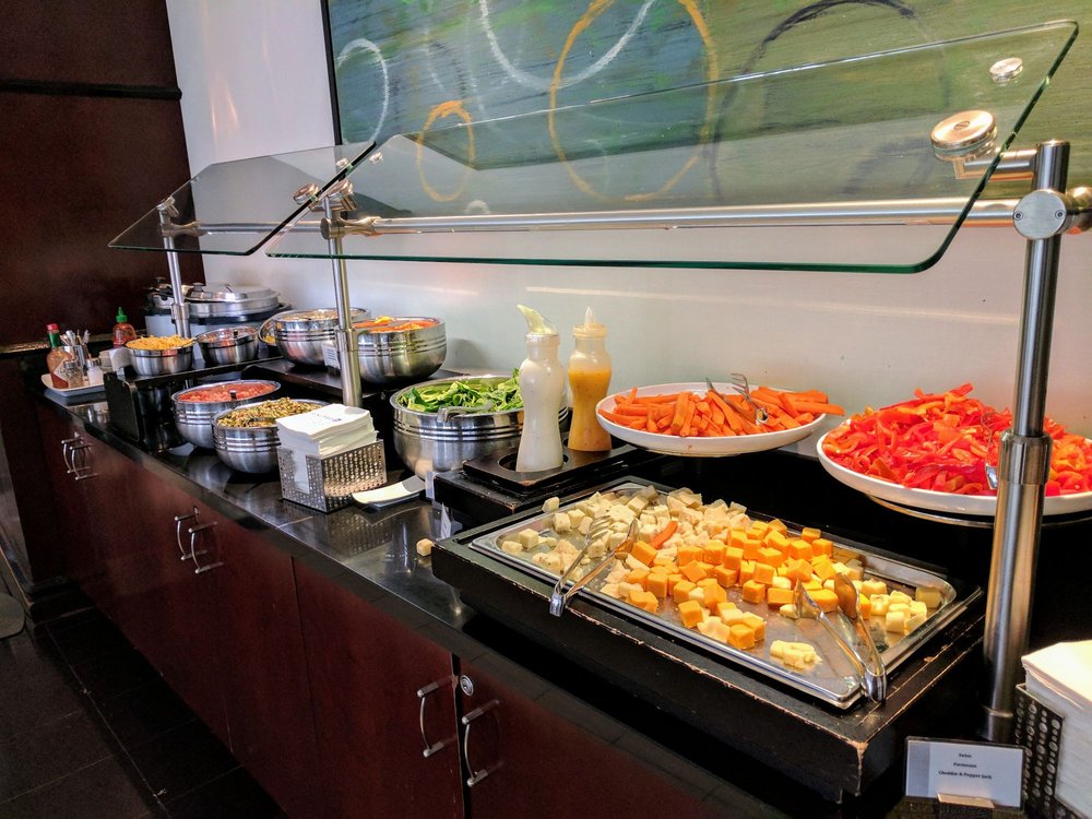 UNITED CLUB Updated August 2024 38 Photos & 24 Reviews 2800 N