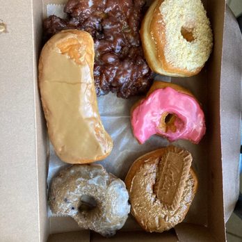 Bunny's Donut Shop - The freshest donuts ever. - Donuts Near Me - Jacksonville, Florida
