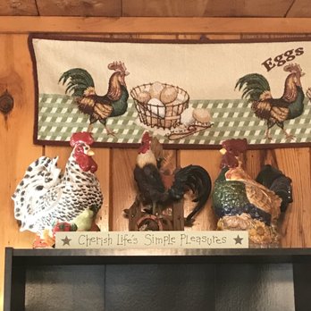 The Hen House Cafe - chickens on a shelf - Breakfast & Brunch Near Me - Lebanon, Maine The Hen House Cafe - chickens on a shelf - Breakfast & Brunch Near Me - Lebanon, Maine