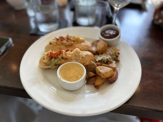 Union on the Hill Restaurant by null