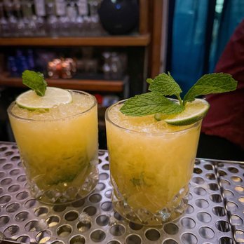 Los Balcones - Double Maracuyá Drink - Peruvian Near Me - Los Angeles, California Los Balcones - Double Maracuyá Drink - Peruvian Near Me - Los Angeles, California