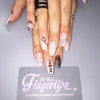 Acryliq Nails - Nail Salons Near Me - Canoga Park, California