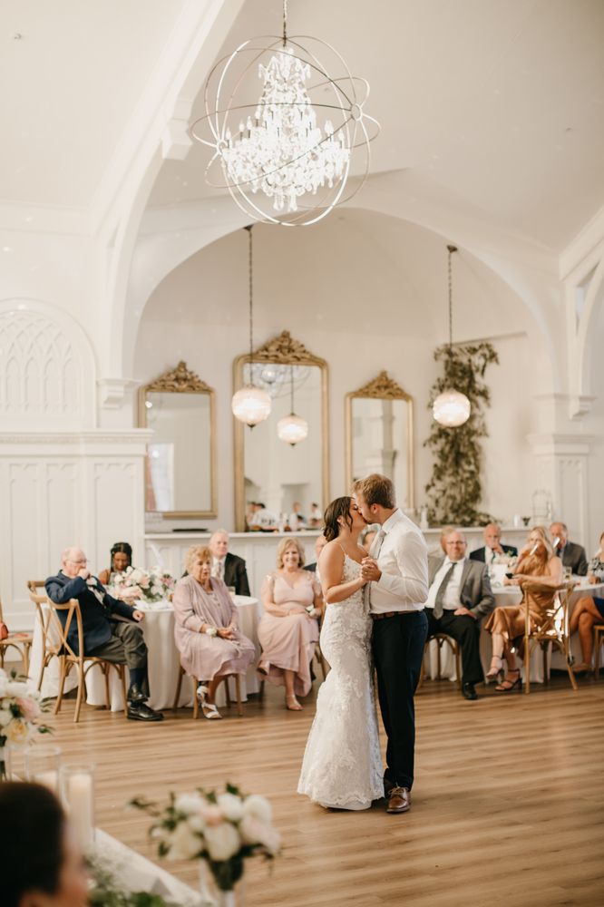 The Broadway Avenue - wedding in Grand Rapids, MI