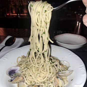 Tre Dita - Linguine with clams - Italian Near Me - Chicago, Illinois
