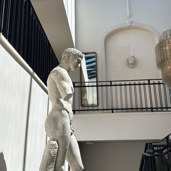 RH Cleveland | The Gallery at Pinecrest - Interior Design Near Me - Orange Village, Ohio