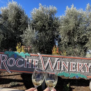 Roche Winery & Vineyards - Roche Winery sign - Wineries Near Me - Sonoma, California
