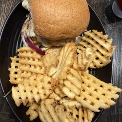 Walk-On's Sports Bistreaux - Town Madison - Chicken Avocado