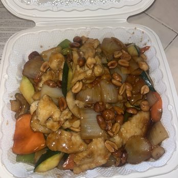 Dynasty Court - 1 Kung Pao Chicken - Chinese Near Me - Salinas, California Dynasty Court - 1 Kung Pao Chicken - Chinese Near Me - Salinas, California