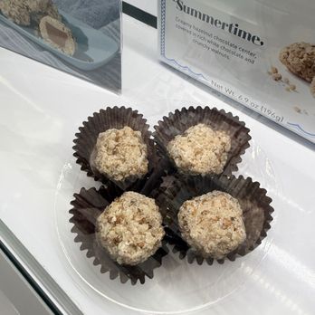 See's Candies - Candy Stores Near Me - Los Altos, California