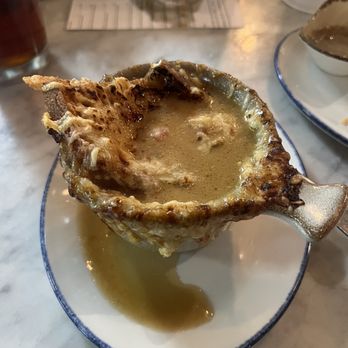 Green Pig Bistro - French onion soup - New American Near Me - Arlington, Virginia