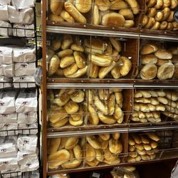 Supremo Food Market