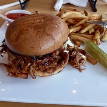 West Passage Brewing Co - Pulled Pork Sandwich! - Breweries Near Me - North Kingstown, Rhode Island West Passage Brewing Co - Pulled Pork Sandwich! - Breweries Near Me - North Kingstown, Rhode Island