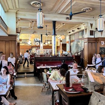 Le Diplomate - Brasseries Near Me - Washington, DC, District of Columbia