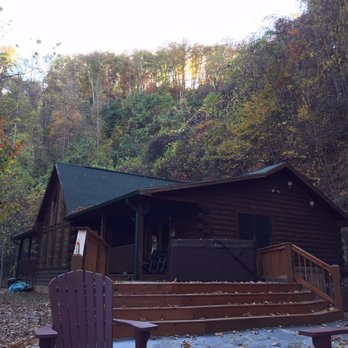 Creeksong Cabin - Vacation Rentals Near Me - Bryson City, North Carolina Creeksong Cabin - Vacation Rentals Near Me - Bryson City, North Carolina