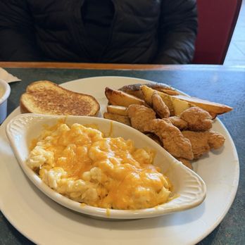 Smokey Bones - 8 Boneless Wings with Mac and cheese - Barbeque Near Me - Maumee, Ohio
