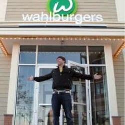 Wahlburgers