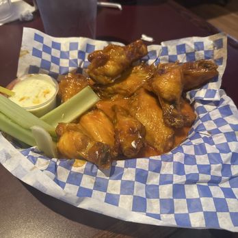 Zipps Sports Grill - Sports Bars Near Me - Phoenix, Arizona Zipps Sports Grill - Sports Bars Near Me - Phoenix, Arizona