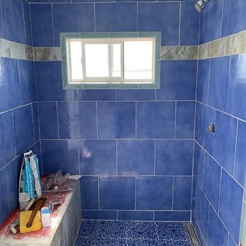Felipe Gomes - shower - General Contractors Near Me