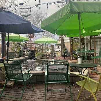 San Vuon Restaurant & Cafe - Patio - Vietnamese Near Me - Houston, Texas