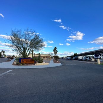 Tucson / Lazydays KOA - Premium sites are covered - Campgrounds Near Me - Tucson, Arizona