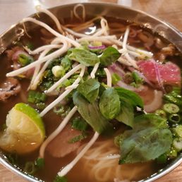 Pho Tai Chin - Lean Rare Eye Round Steak & Lean Brisket