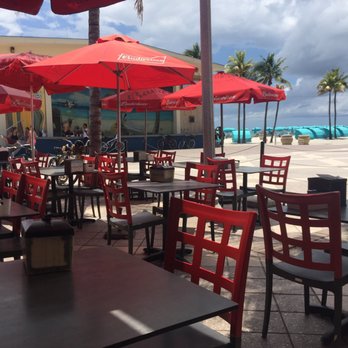 Rocco's Pizza - View from table - Pizza Near Me - Hollywood, Florida