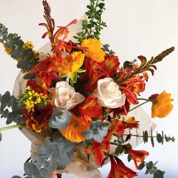 Poppy Cart - Floral Designers Near Me