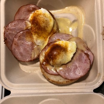 Eggs 'n Things - Classic Benedict - Breakfast & Brunch Near Me - Honolulu, Hawaii
