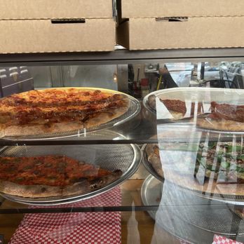 Zazas Pizzeria - Pizza Near Me - Chicago, Illinois Zazas Pizzeria - Pizza Near Me - Chicago, Illinois