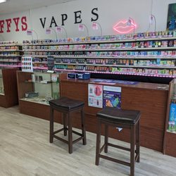 Puffy's Vapes And More