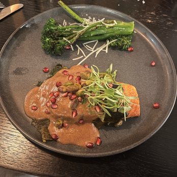 Blu Seafood - Salmon with broccoli - Seafood Near Me - Gilbert, Arizona