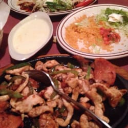 El Guadalajara - Chicken fajitas, cheese dip and enchiladas