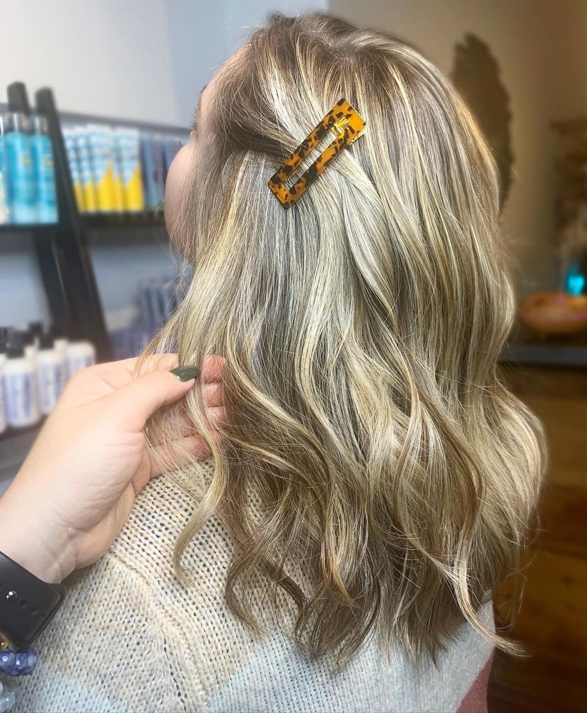 THE SECRET HAIR STUDIO 113 Photos & 30 Reviews 83 Mill Plain Rd