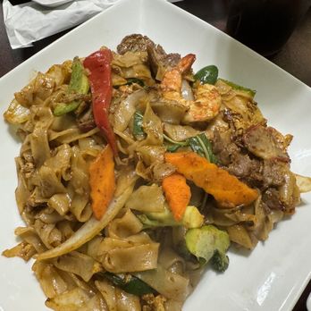 Asian Kitchen Express - Pad Kee Mao - Laotian Near Me - Fort Smith, Arkansas