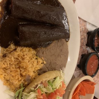 Los Barrios Mexican Restaurant - Enchiladas mole and puffy taco - Mexican Near Me - San Antonio, Texas