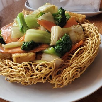 LeQuy - Tofu and vegetables Crispy noodles - Vietnamese Near Me - Campbell, California