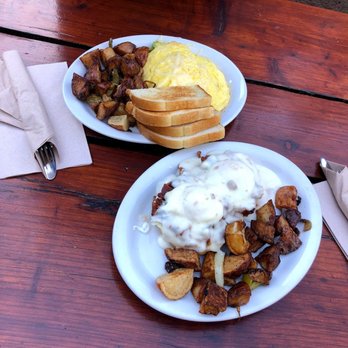 Alice's Restaurant - Alice's Omelette and Redneck Benedict - Diners Near Me - Woodside, California Alice's Restaurant - Alice's Omelette and Redneck Benedict - Diners Near Me - Woodside, California